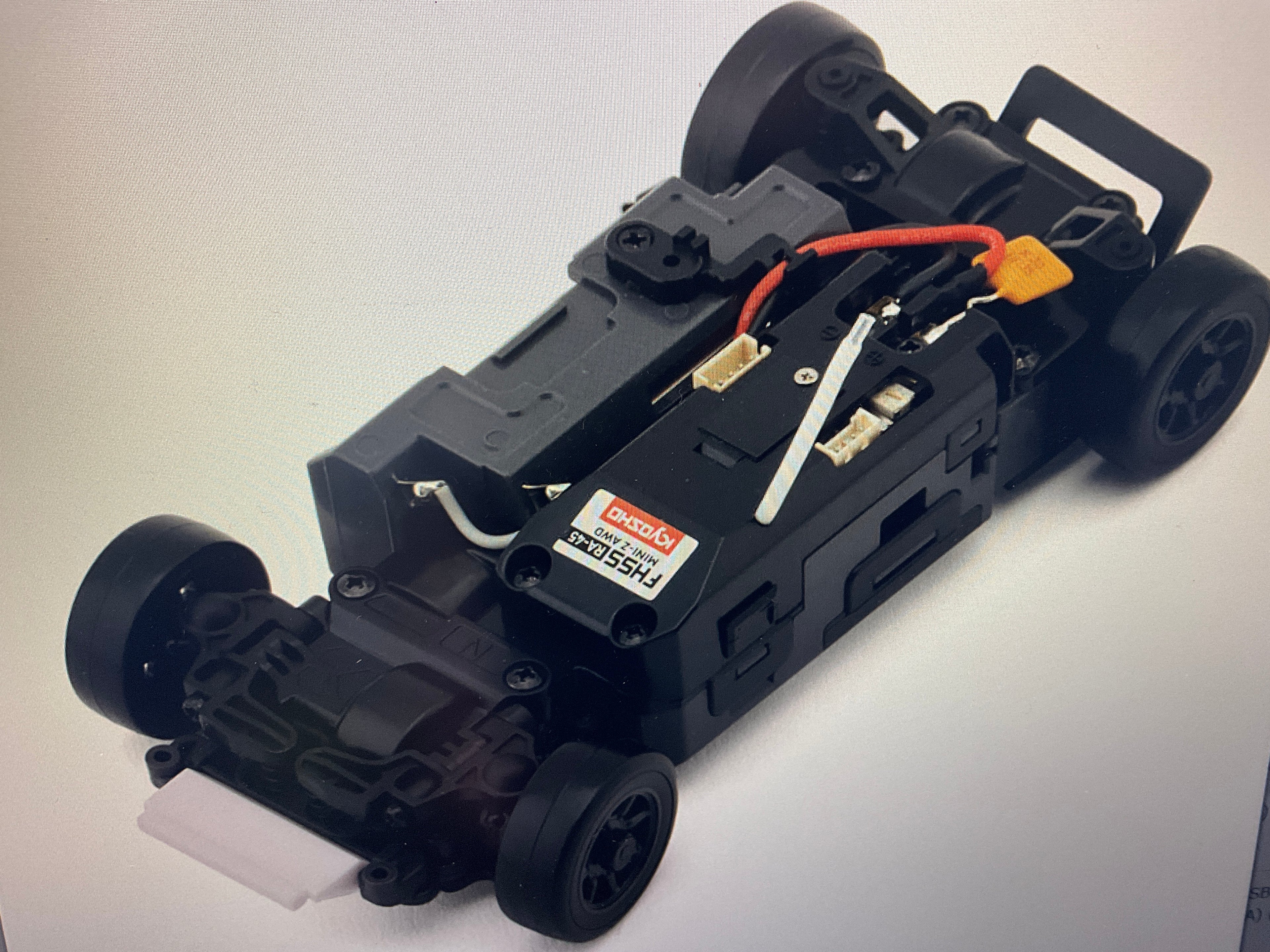 Kyosho MA-020 AWD Mini-Z ReadySet w/Nissan Skyline 2000GT-R Body (Red)