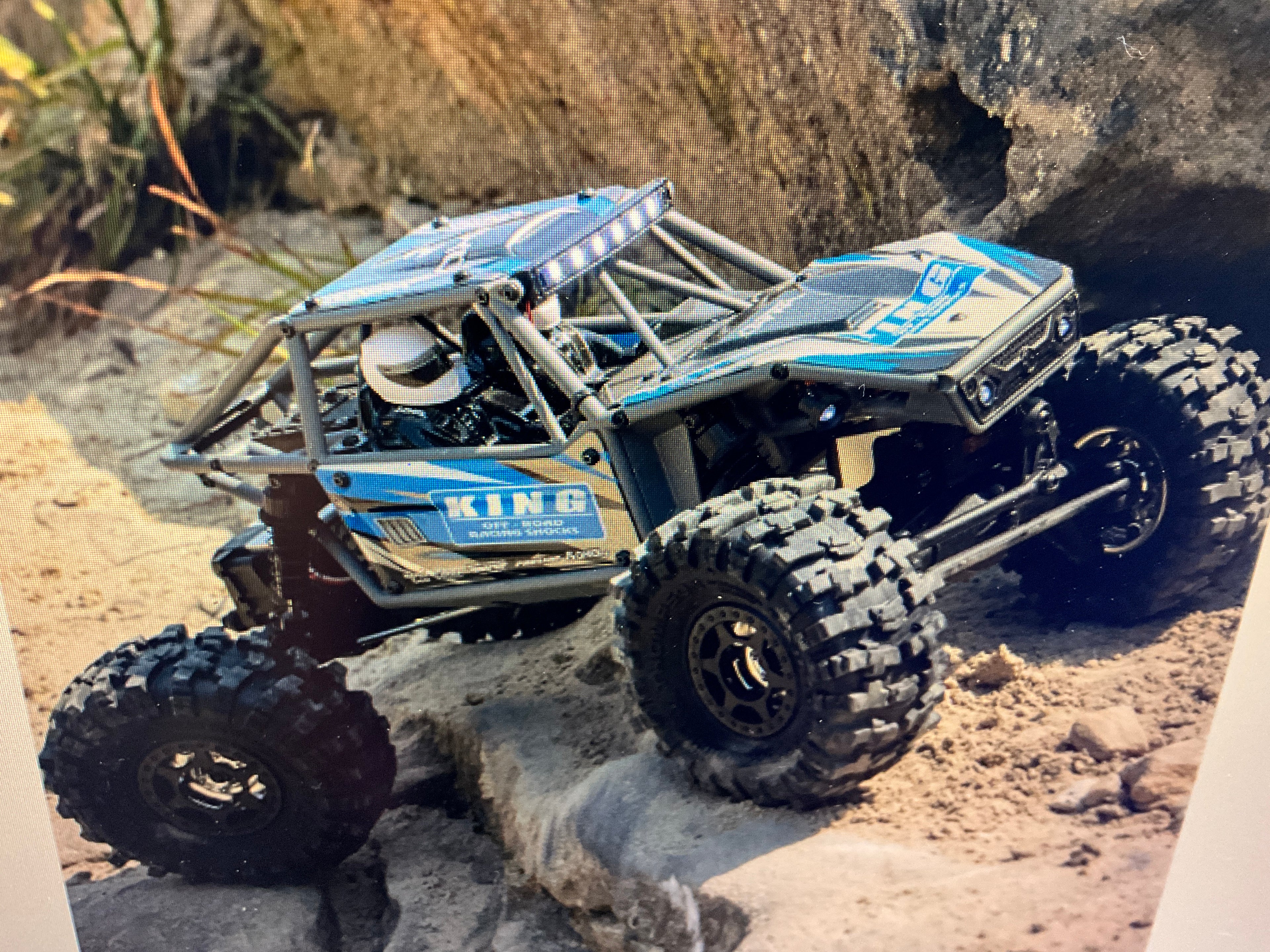 AXIAL 1/18 UTB18 Capra 4WS 4X4 RTR Brushed Rock Crawler (Battery & Charger Included), Blue