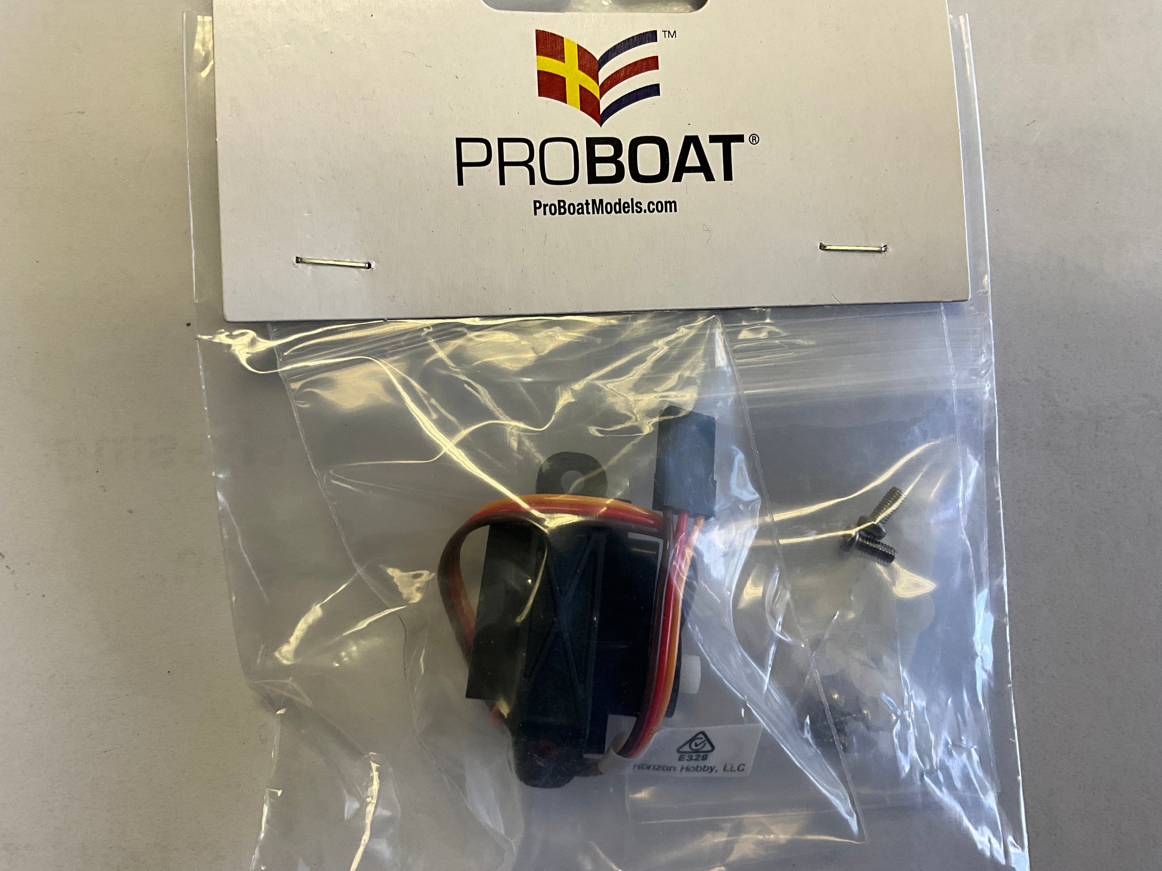 PROBOAT Waterproof Plastic Gear Micro Servo 21t