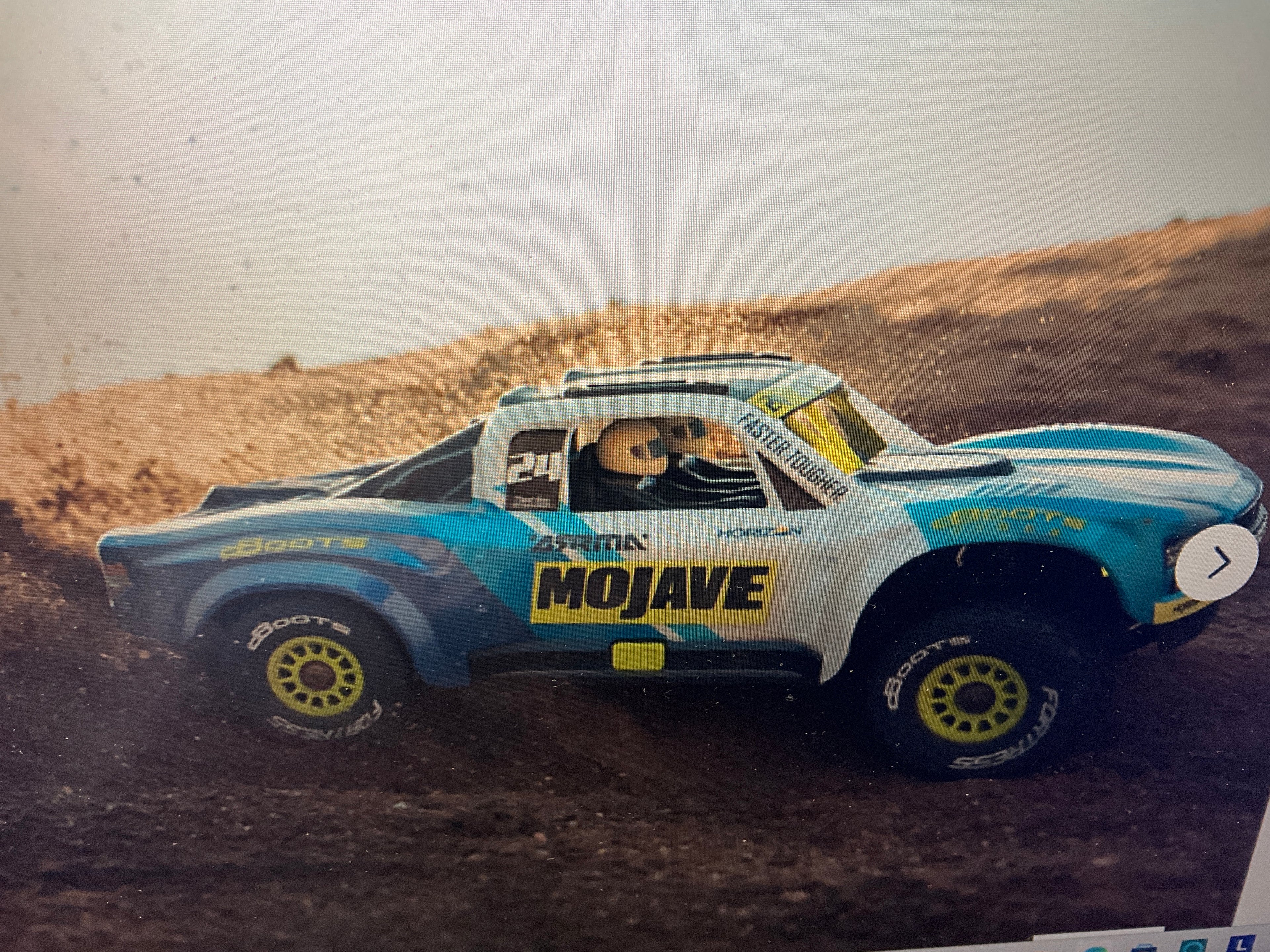 MOJAVE GROM MEGA 380 Brushed 4X4 Small Scale Desert Truck RTR with Battery & Charger