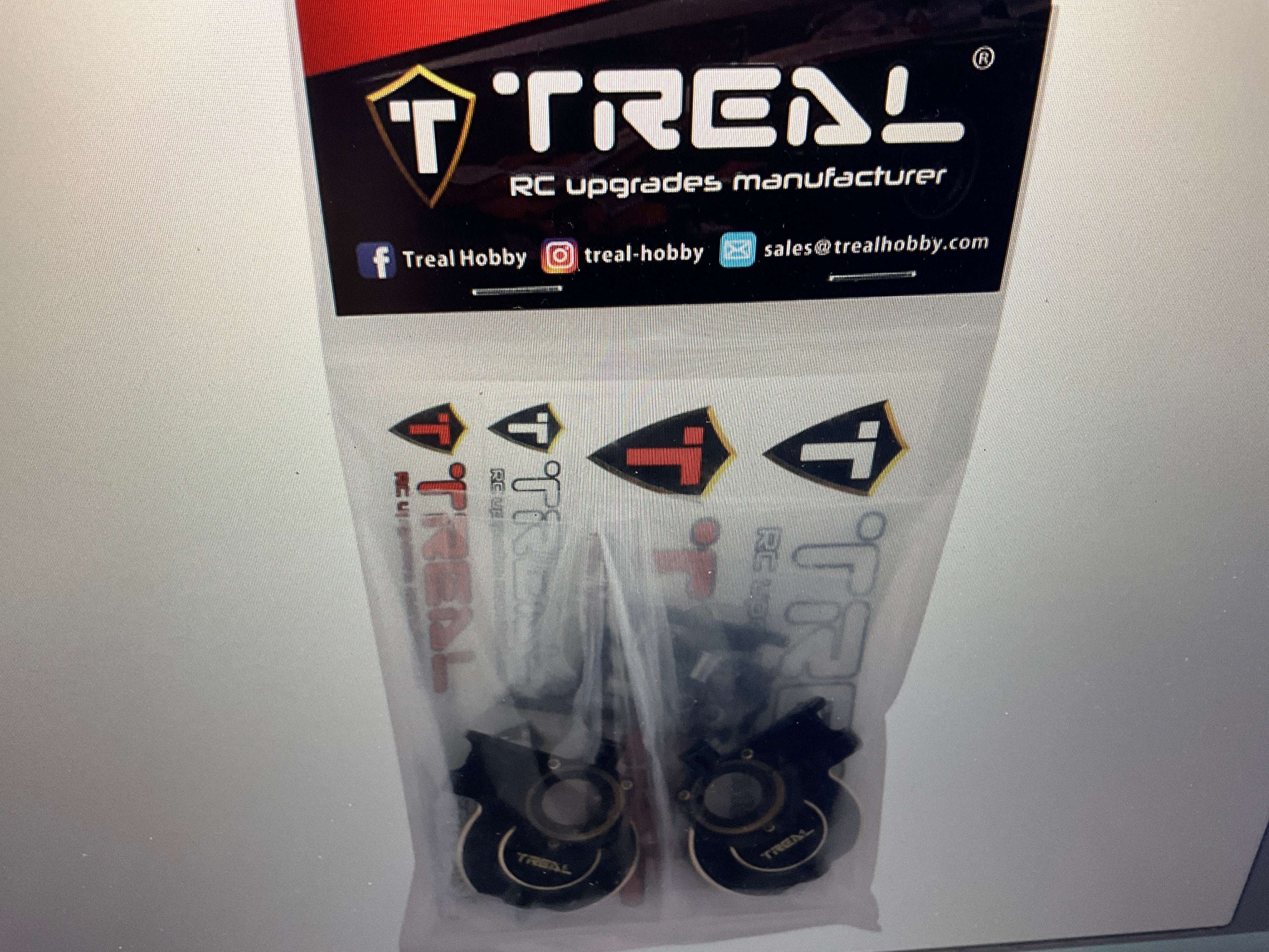 Treal Hobby Redcat Ascent/Gen9 Brass Inner Front Portal Covers (Black) (2) (78g)