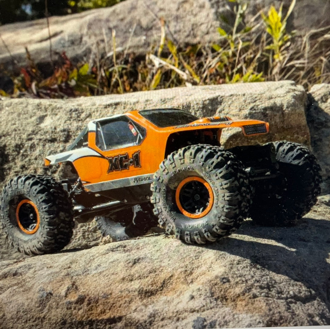 AXIAL 1/24 AX24 XC-1 4WS Crawler Brushed RTR, Orange