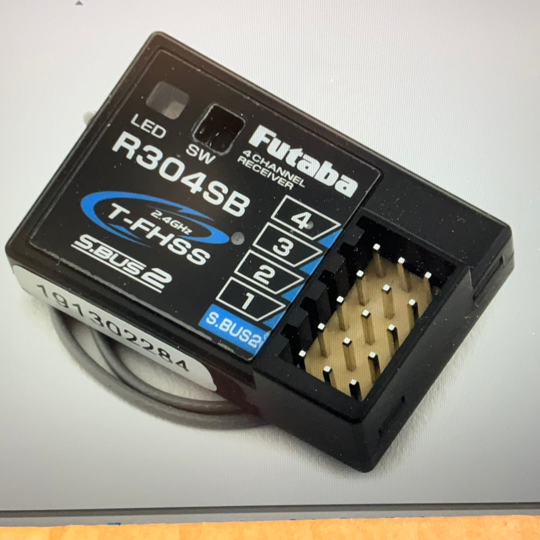 Futaba 4PM Plus 4-Channel 2.4GHz T-FHSS Radio System w/R304SB Receiver