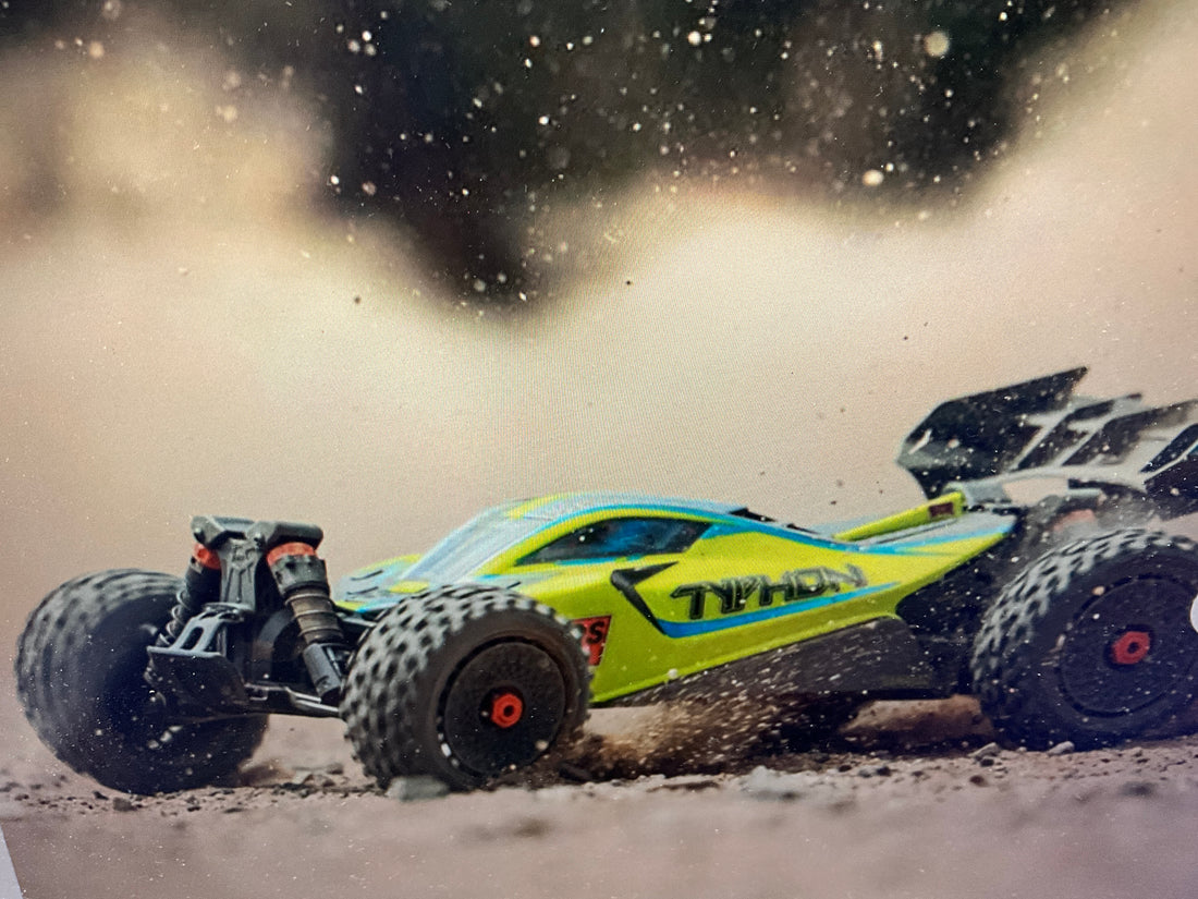 ARRMA 1/8 TYPHON 223S DSC 4X4 RTR Brushless Buggy