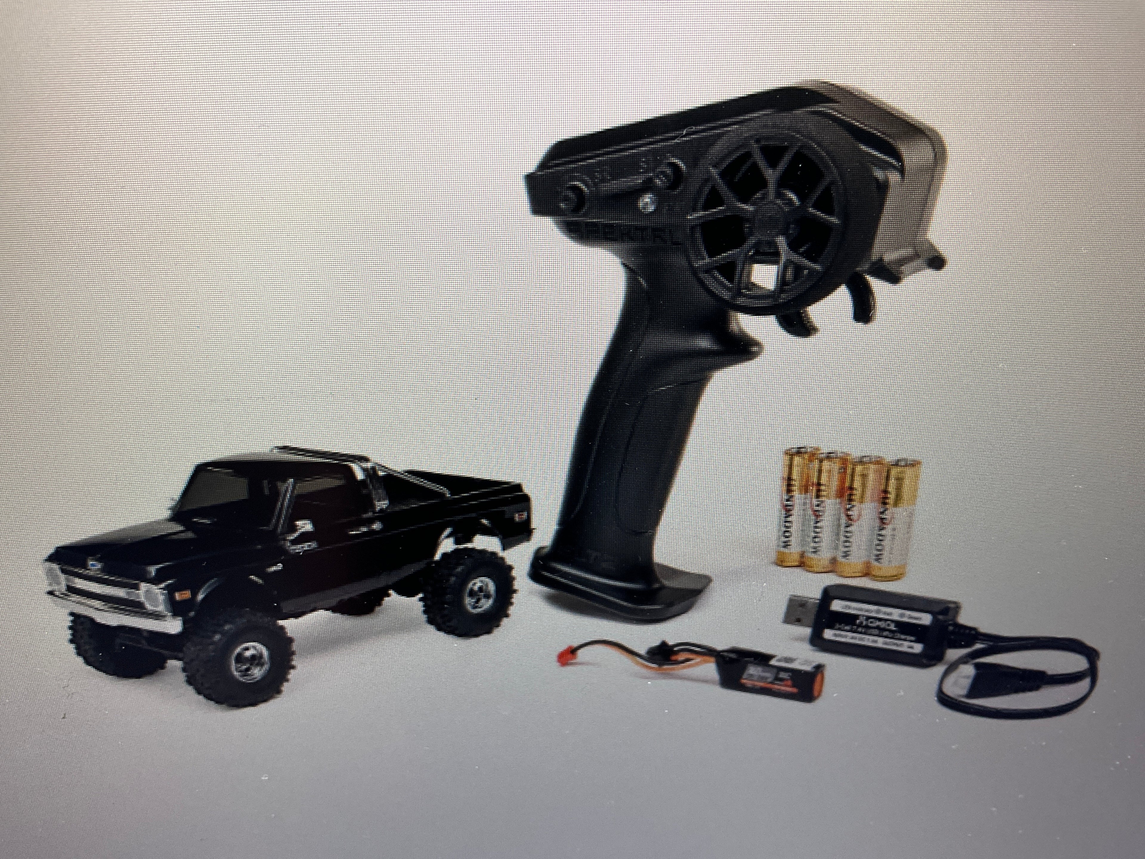 AXIAL 1/30 Axial SCX30 Chevrolet K10 (Battery &amp; Charger Included)