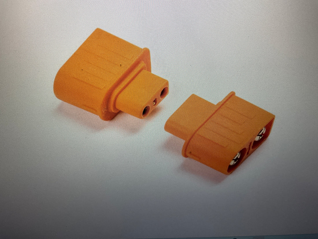 SPEKTRUM One-Piece Battery Adapter: IC3 Device / IC2 Battery (2)