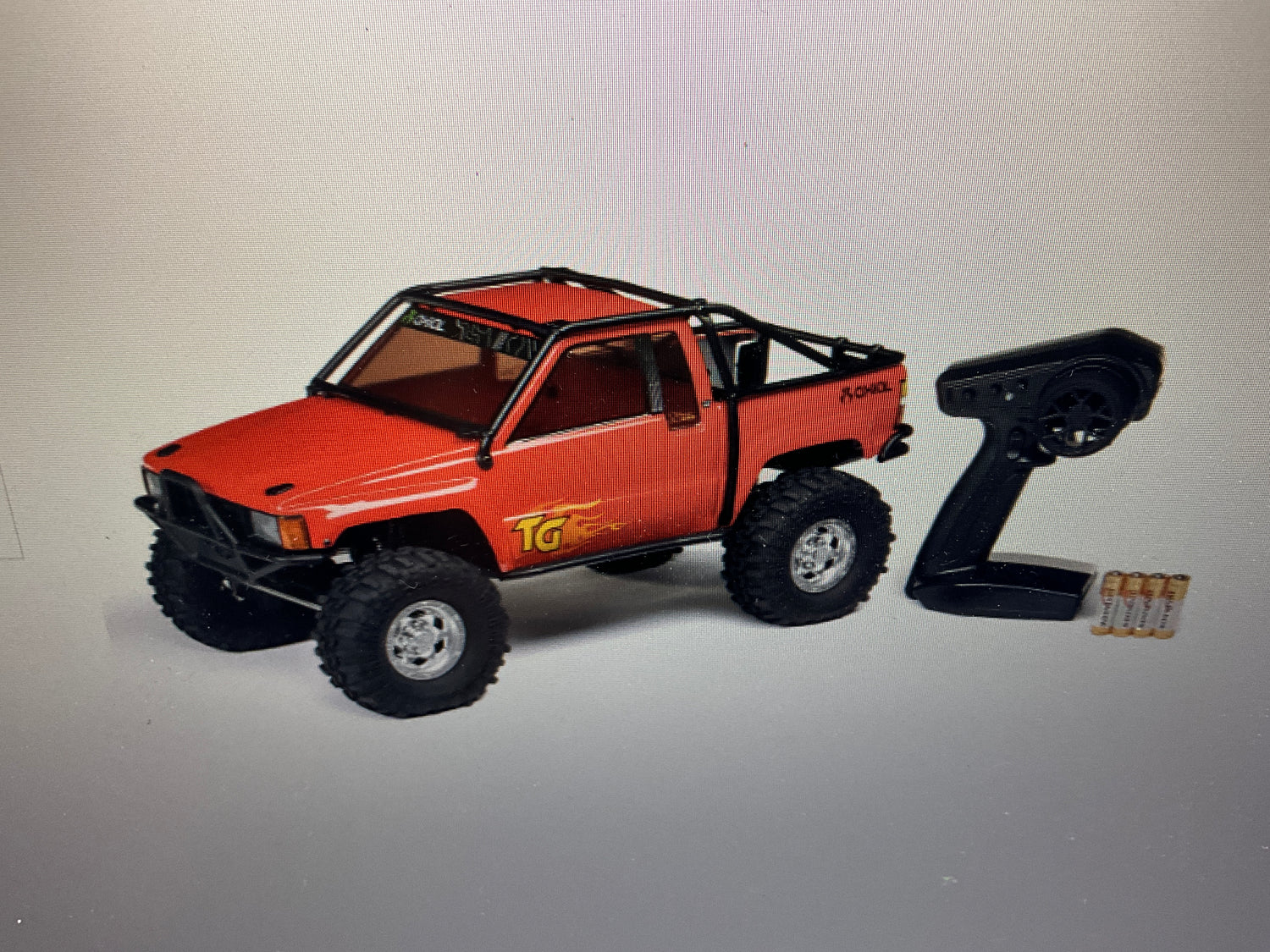 AXIAL 1/10 Axial SCX10 III 1987 Toyota SR5