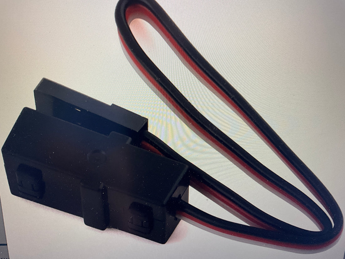 Futaba J-Series Dual Hub Y-Harness Servo Extension