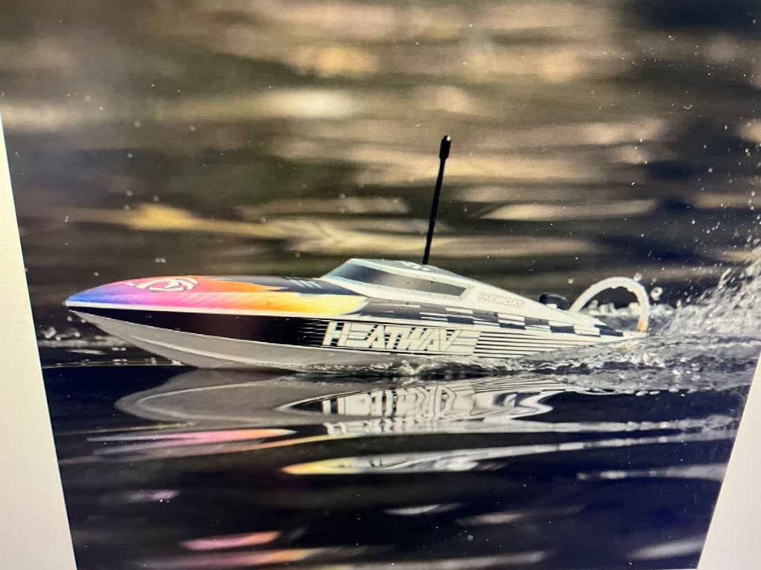 PROBOAT Recoil 2 18&quot; Self-Righting Brushless Deep-V RTR, Heatwave