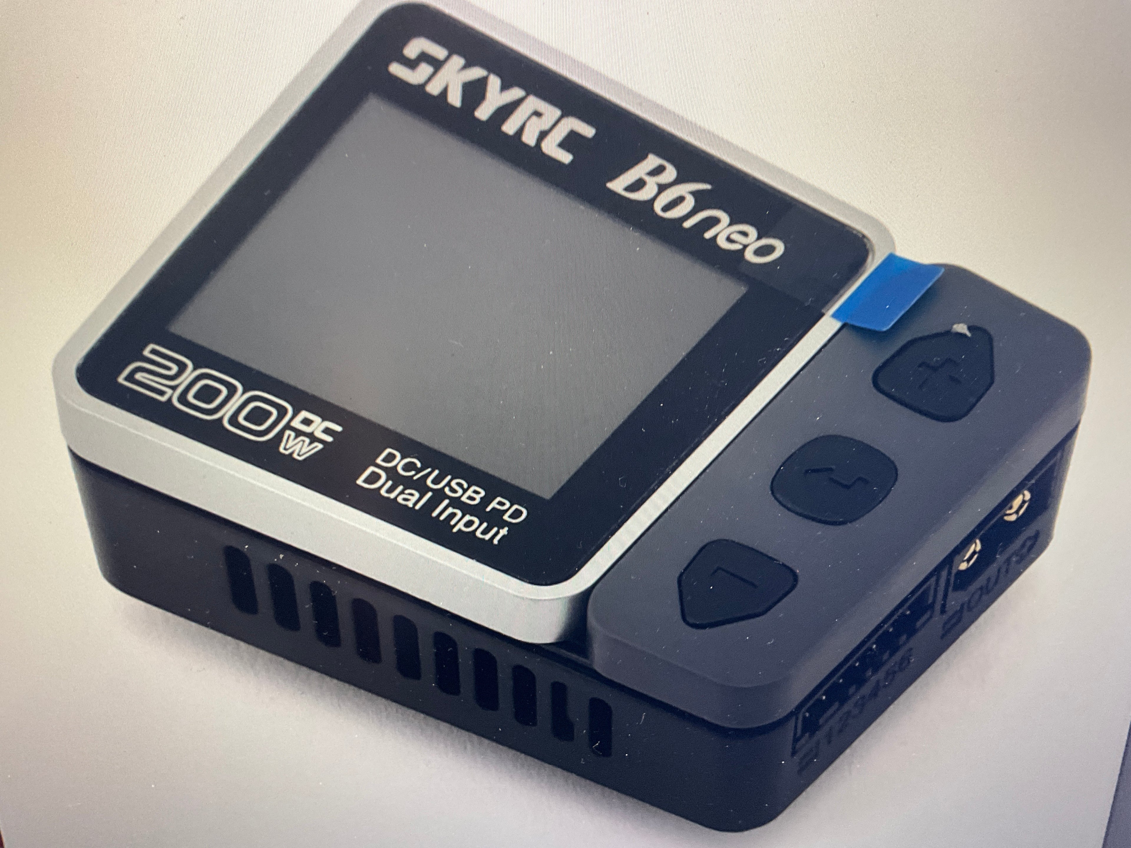 SkyRC B6Neo LiPo/LiHV/LiFe DC Battery Charger (6S/10A/200W) (Grey/Black)