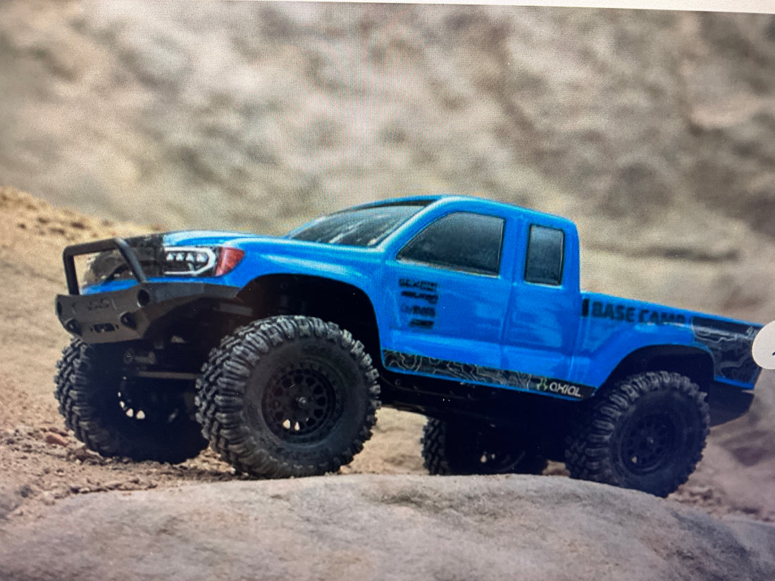 AXIAL 1/24 SCX24 Base Camp 4WD Rock Crawler Brushed RTR with Battery &amp; Charger