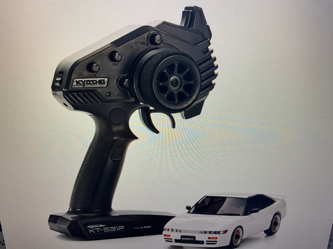 Kyosho MA-020 AWD Mini-Z ReadySet w/Nissan Sileighty White Body w/KT-531P 2.4GHz Radio